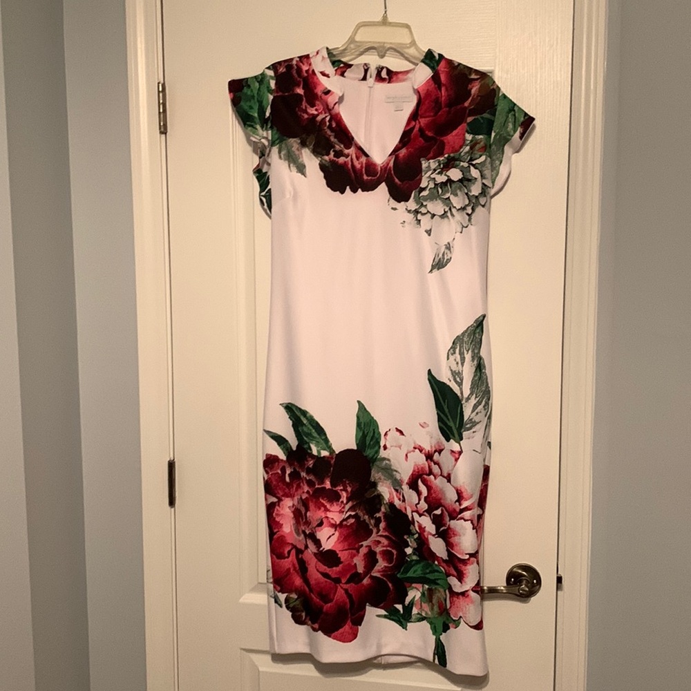 Large White With Floral Pattern New York and Company Dress